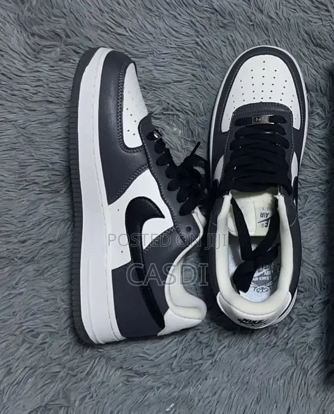 Sneaker/Show