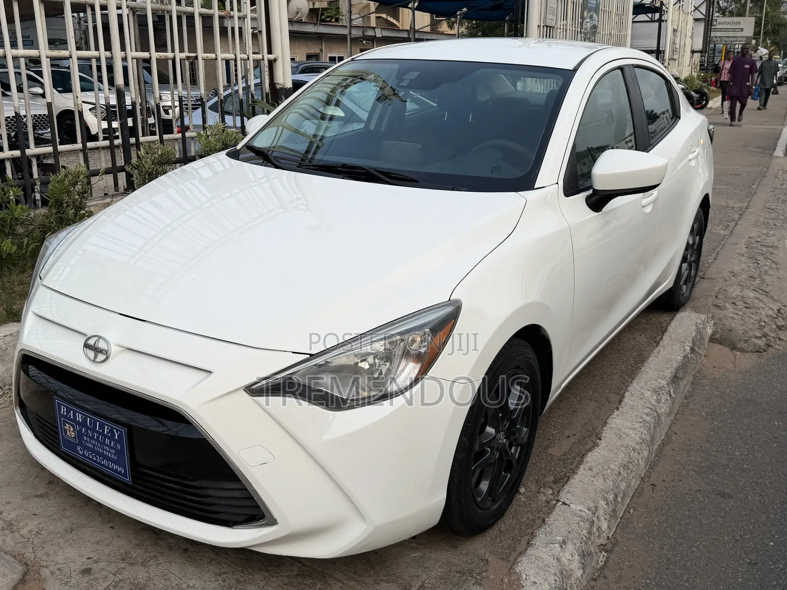 Toyota Yaris iA 1.5 FWD 2016 White