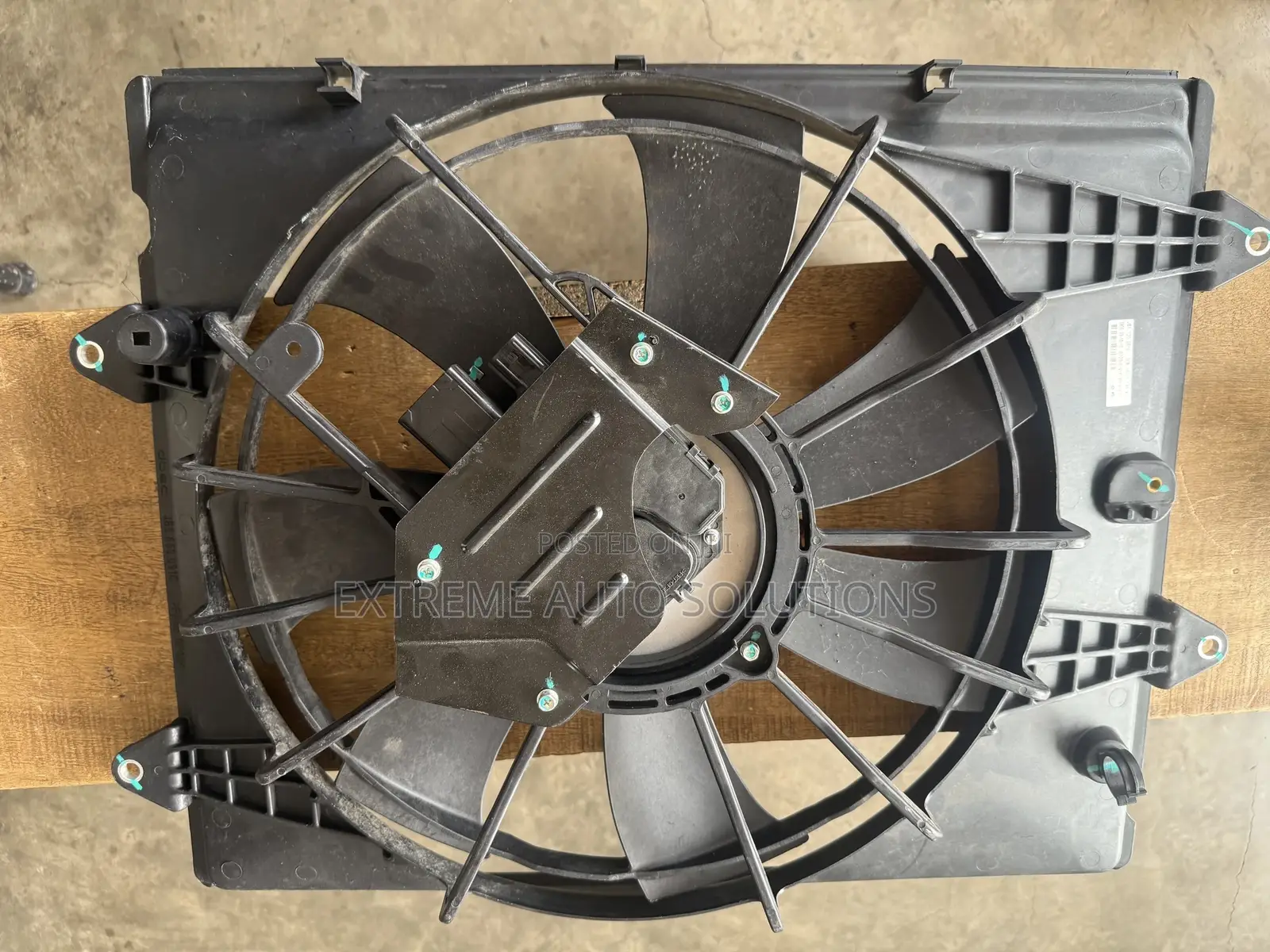 2016-2021 Honda Civic Radiator Fan Motor Fan Assembly 2.0l