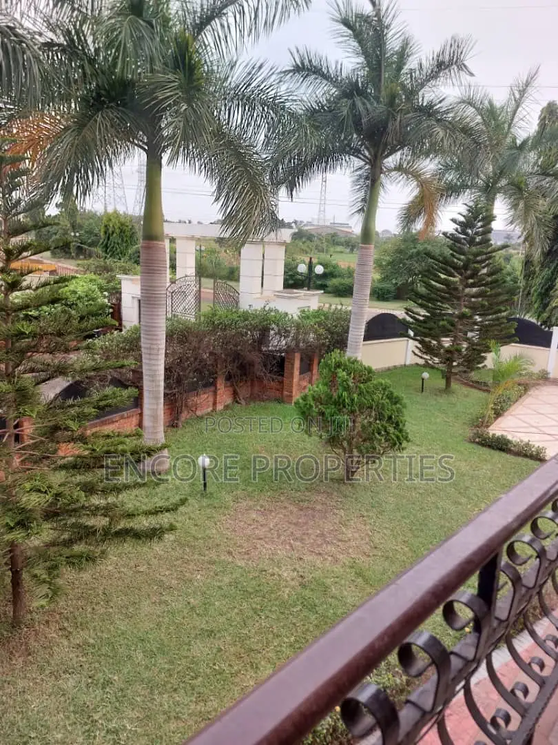 5bdrm House in Trassaco Phase 1, East Legon for rent