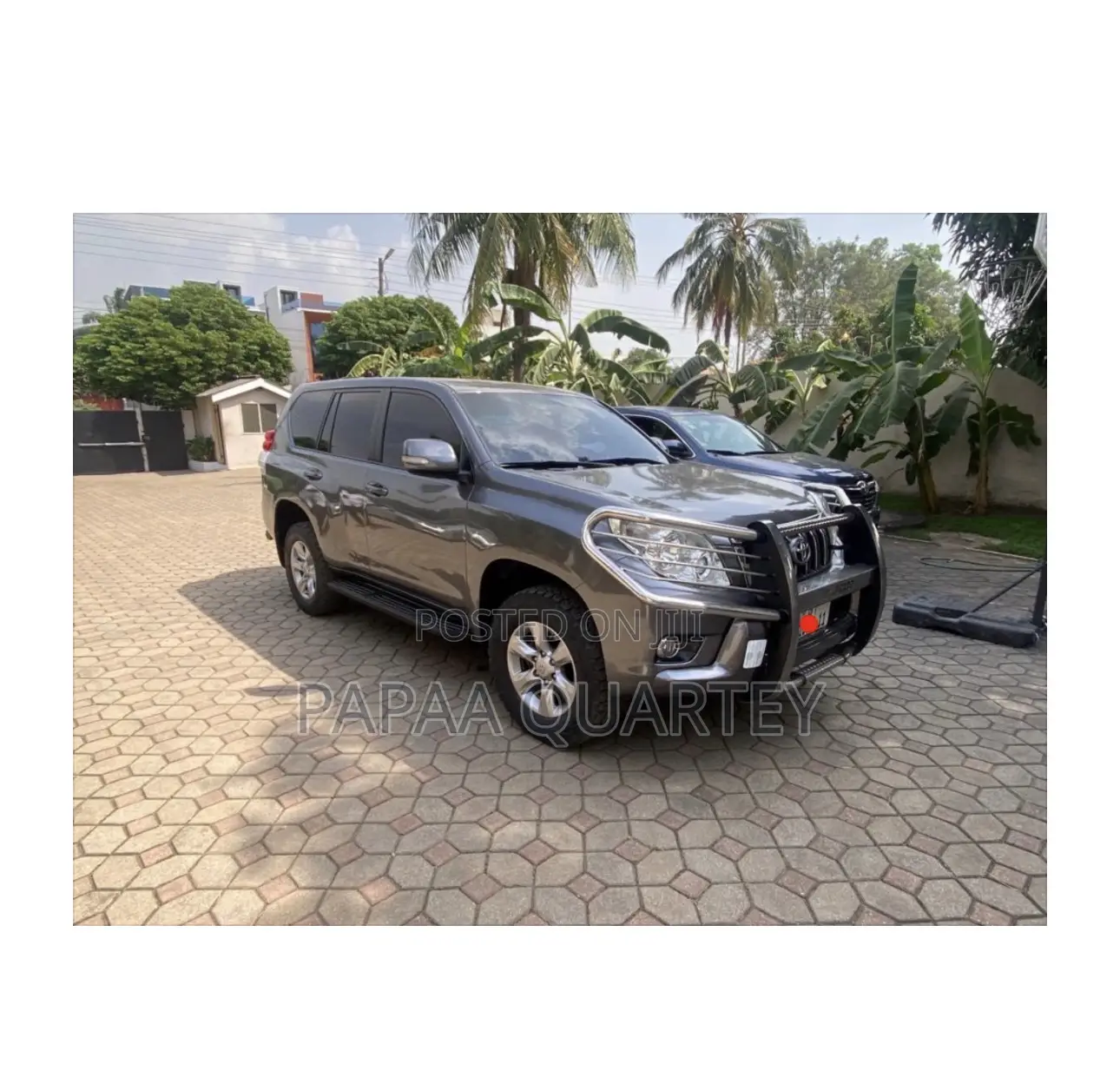 Toyota Land Cruiser Prado 2011 Gray