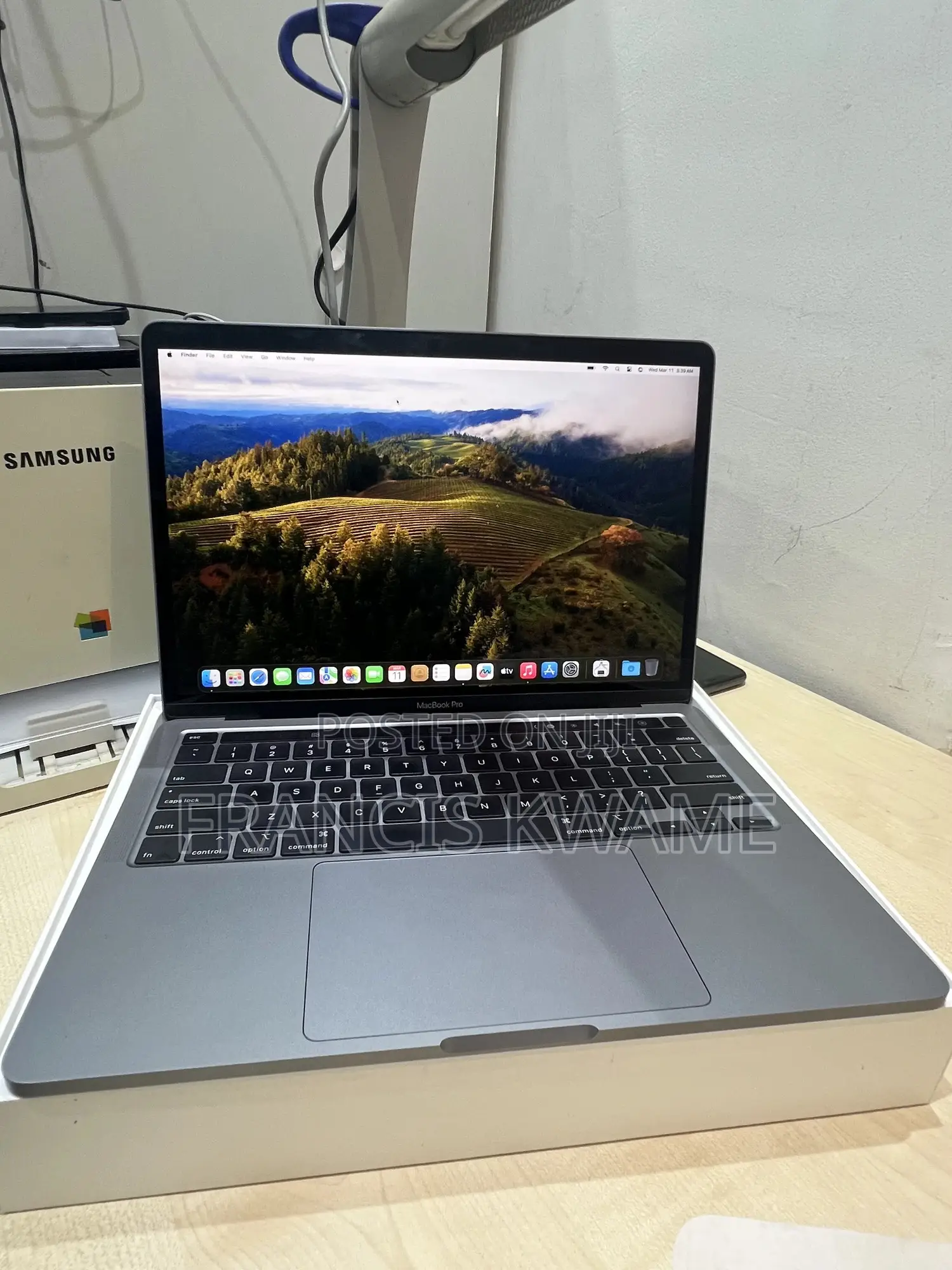 Laptop Apple MacBook Pro 2020 16GB Intel Core i5 SSD 512GB