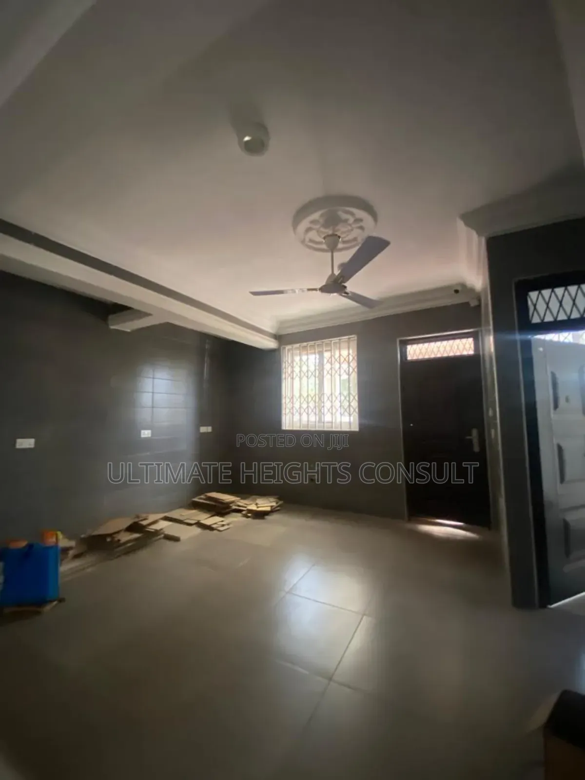 8bdrm House in Kwabenya Abuom for rent
