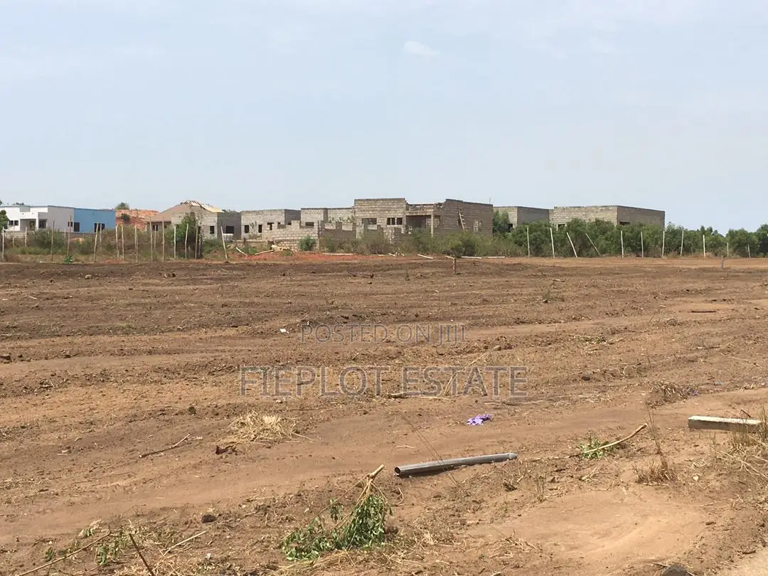 Build Your Dream Home in Tema Community 25– Beverly Hills