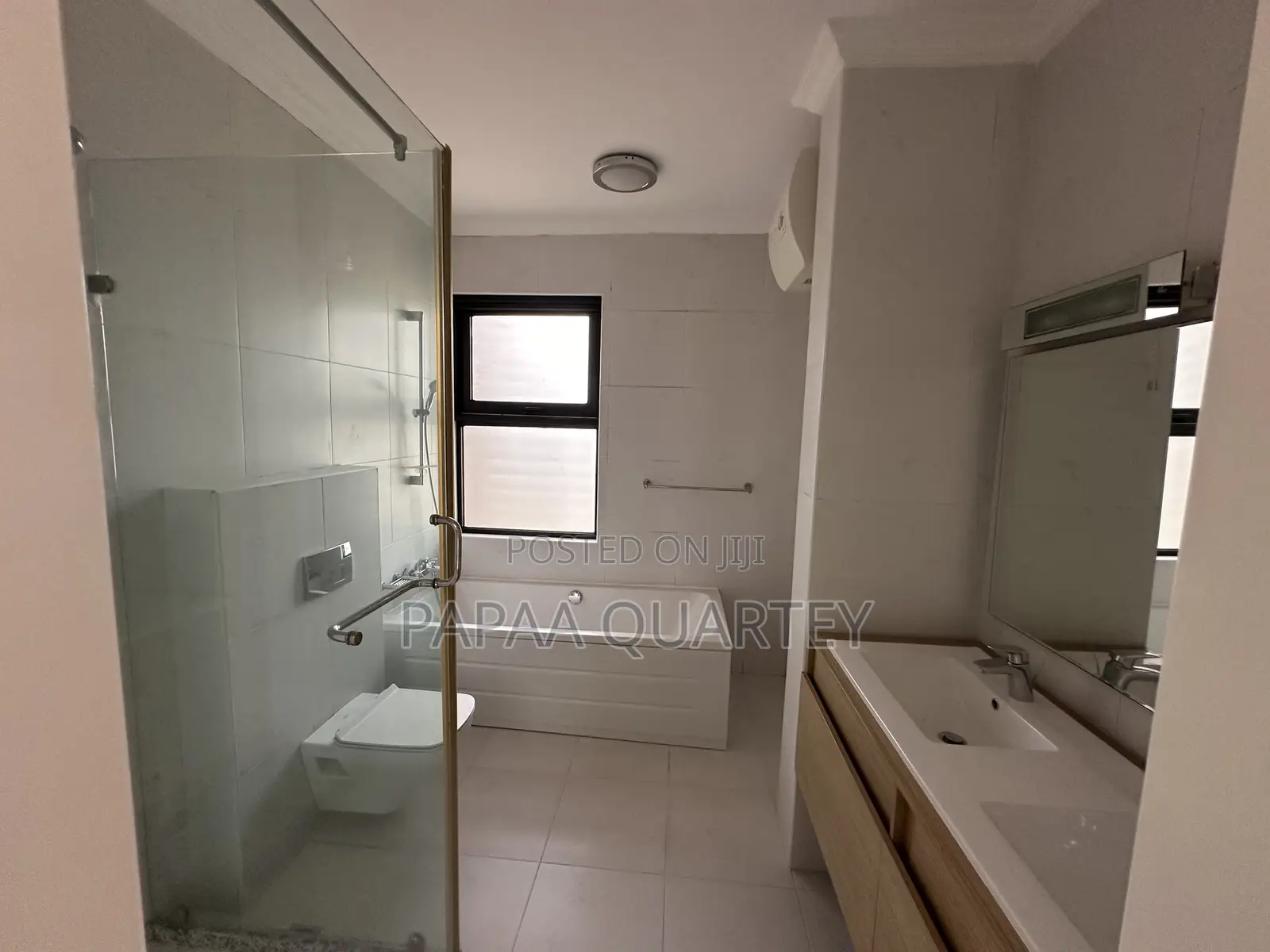 4bdrm Townhouse/Terrace in Cantonments for sale