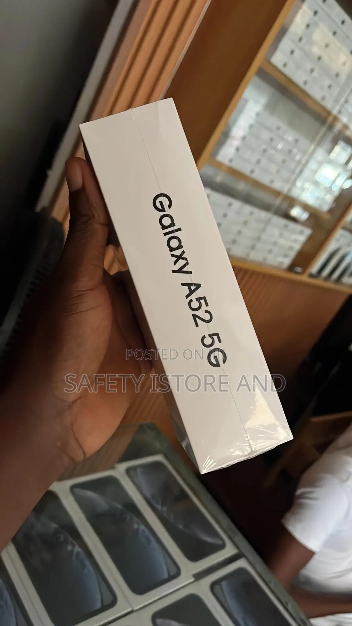 New Samsung Galaxy A52 5G 128 GB Black