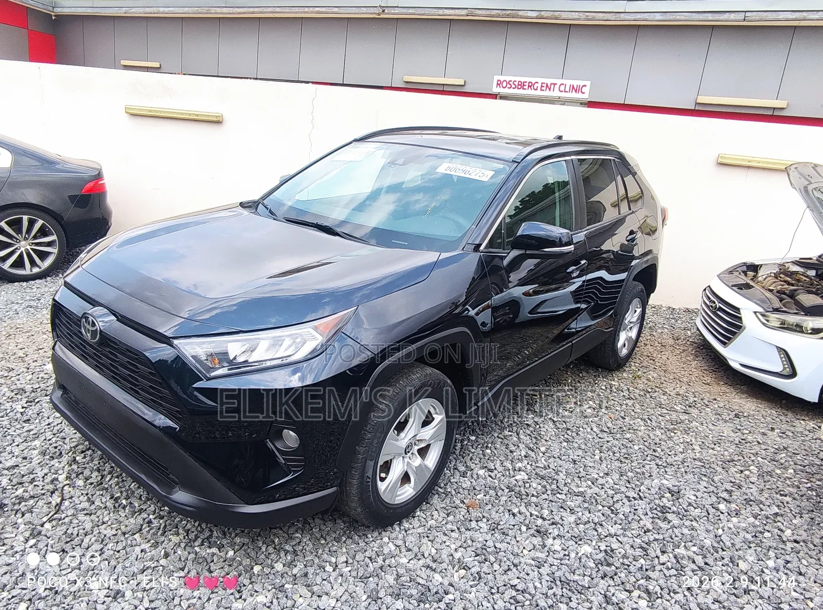 Toyota RAV4 XLE 2022 Black