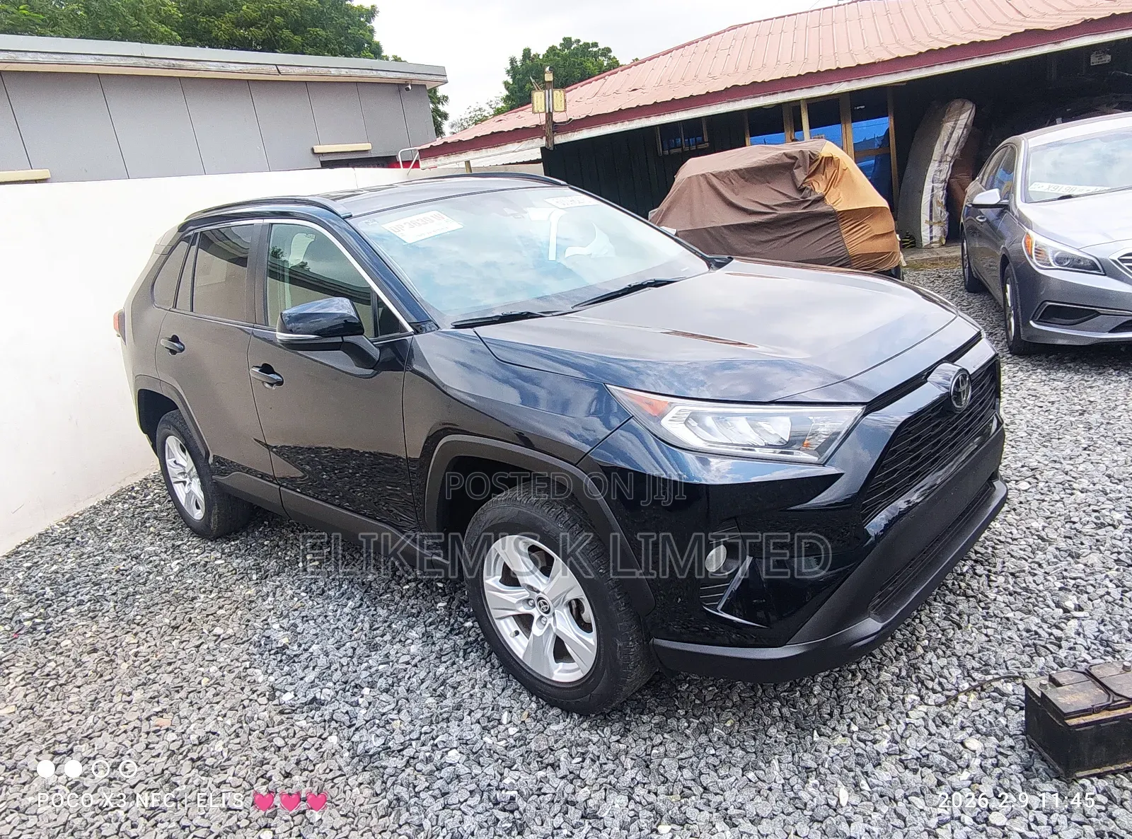 Toyota RAV4 XLE 2022 Black
