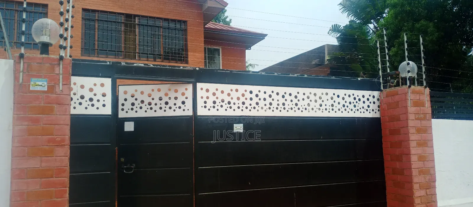 4bdrm Duplex in Cfc Estate for rent