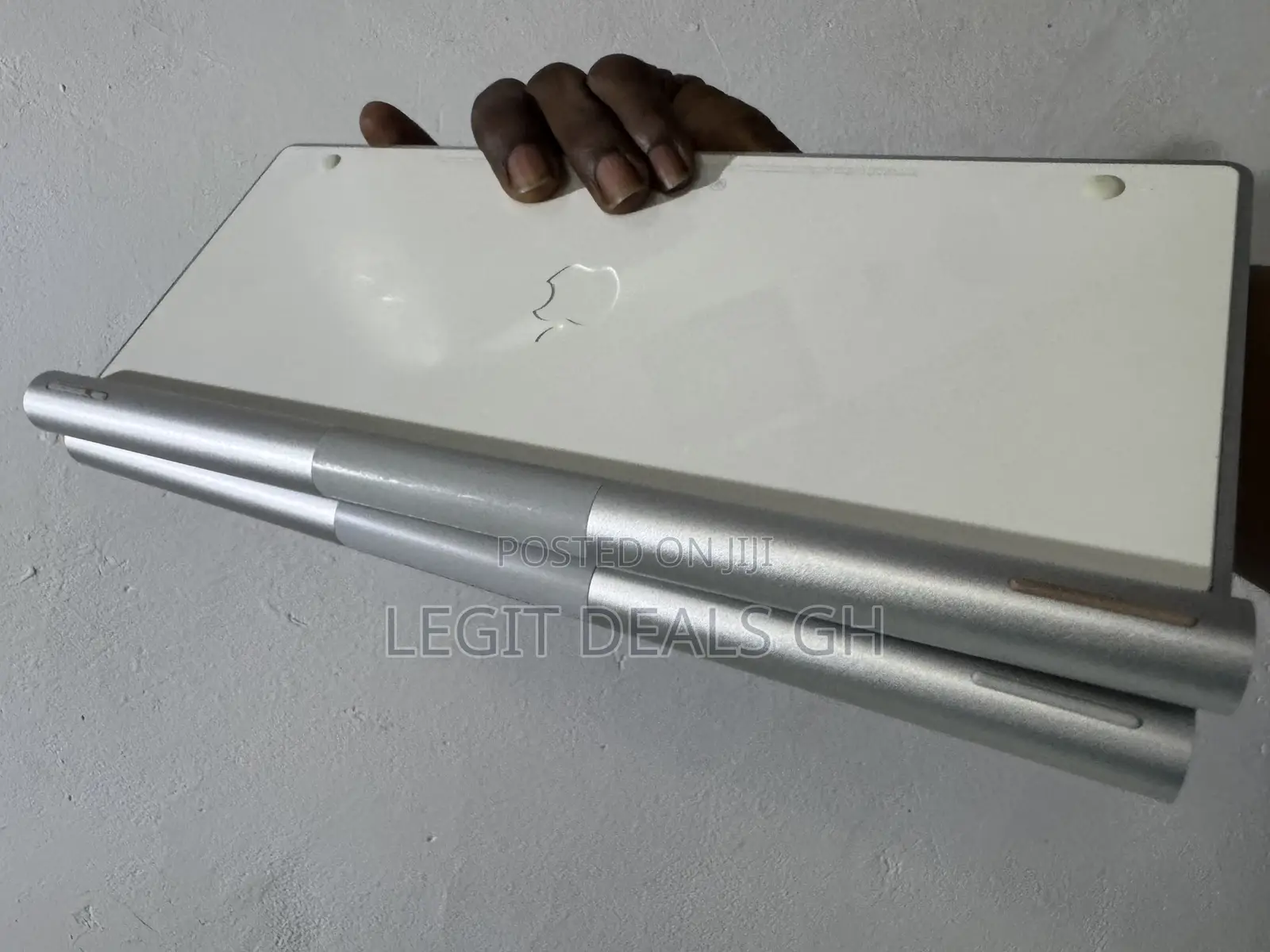 Apple Bluetooth Keyboard