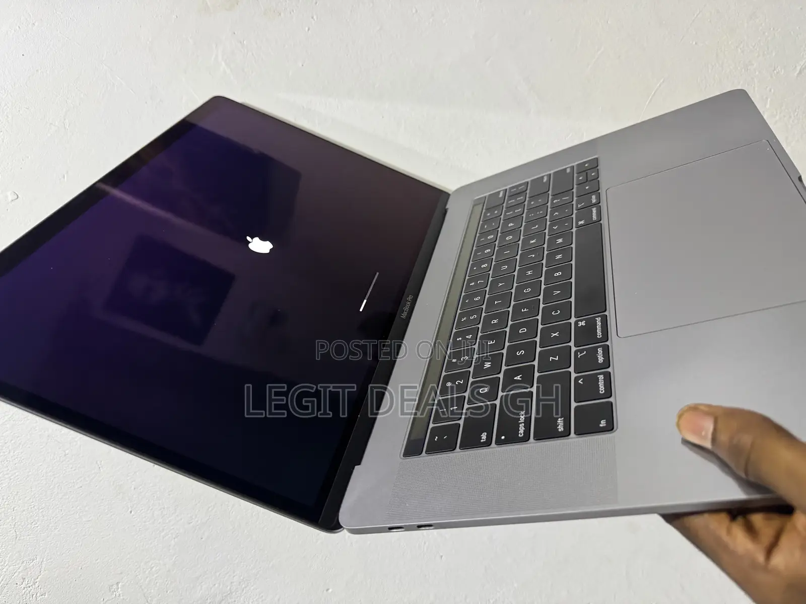 Laptop Apple MacBook Pro 2019 32GB Intel Core i7 SSD 512GB
