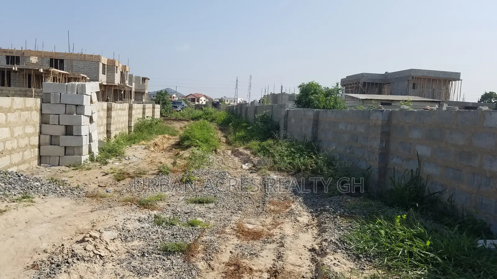 Tema, Sakumono (Celebrity Golf) _ Half Plot (35'x100') Land