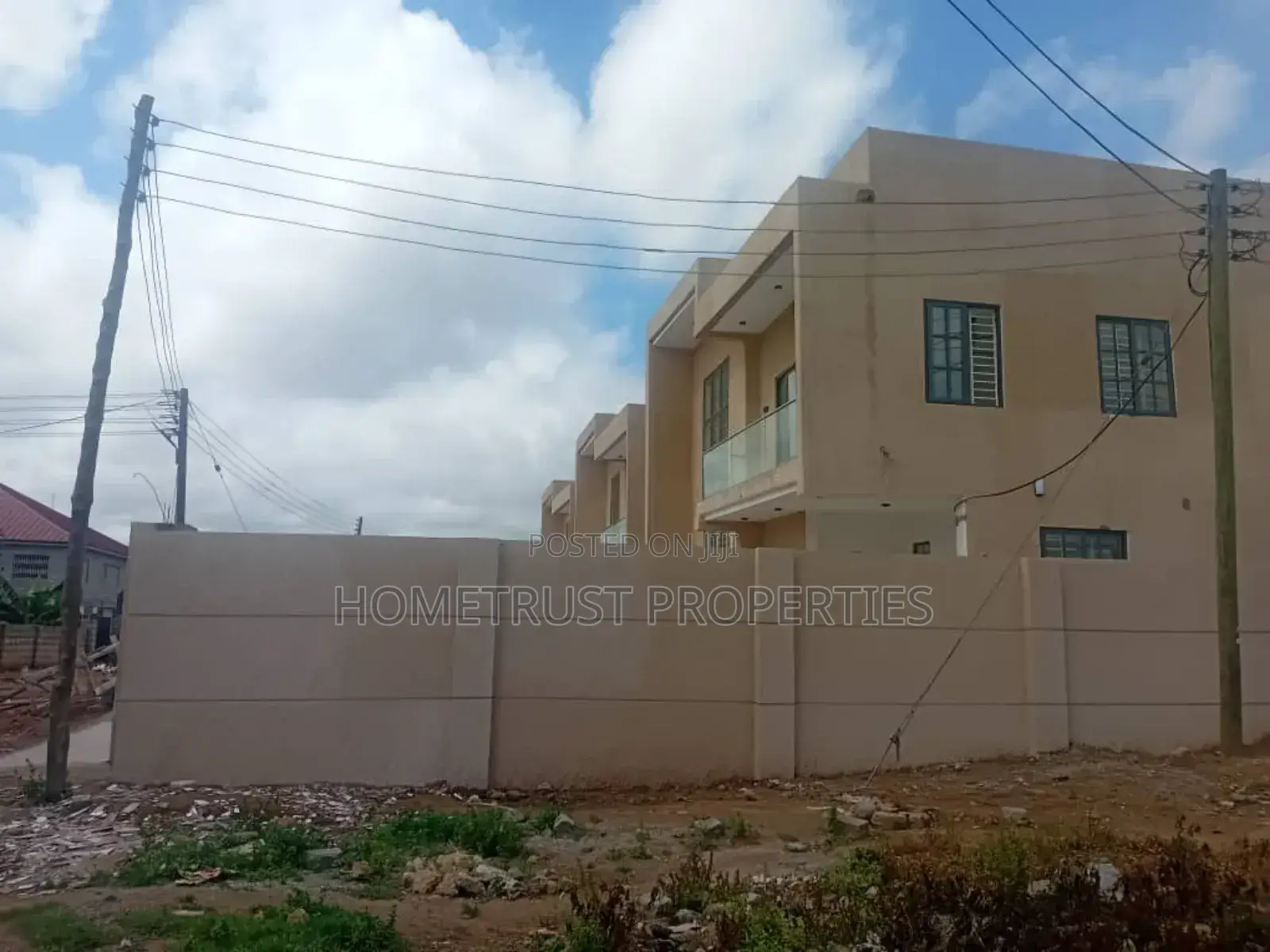 5bdrm Duplex in Ashongman Estate, Kwabenya for sale