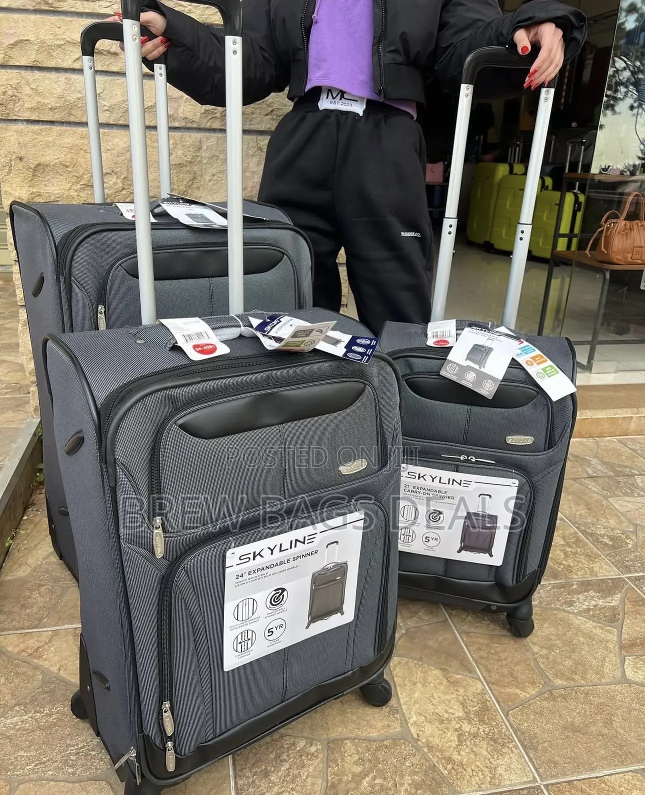 Quality Sky Line 3set Light Weight Fabric Traveling Bag.