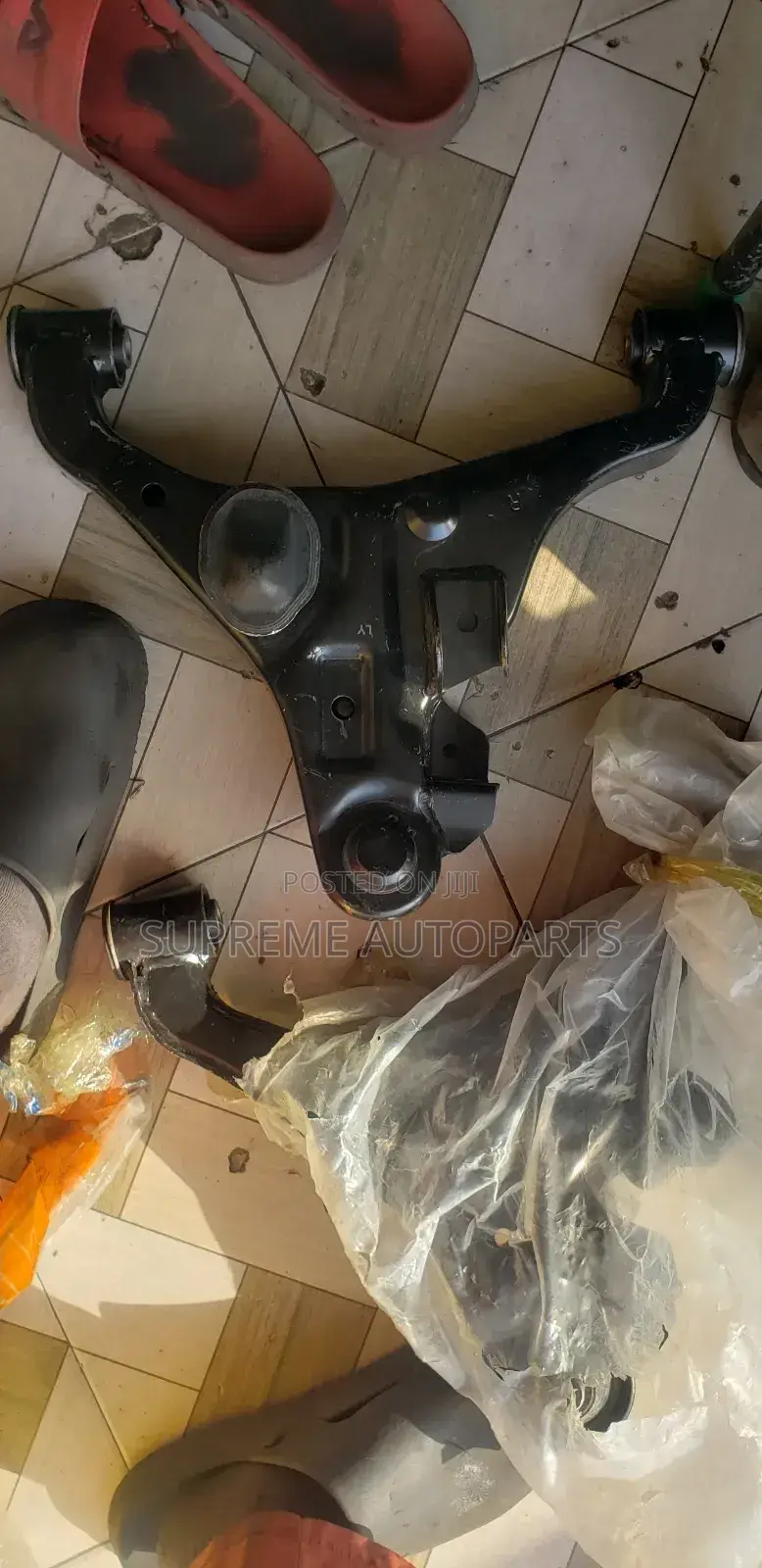 Nissan Navara 2005,2006,2008,2009,2010,2011, 2012 Lower Arm