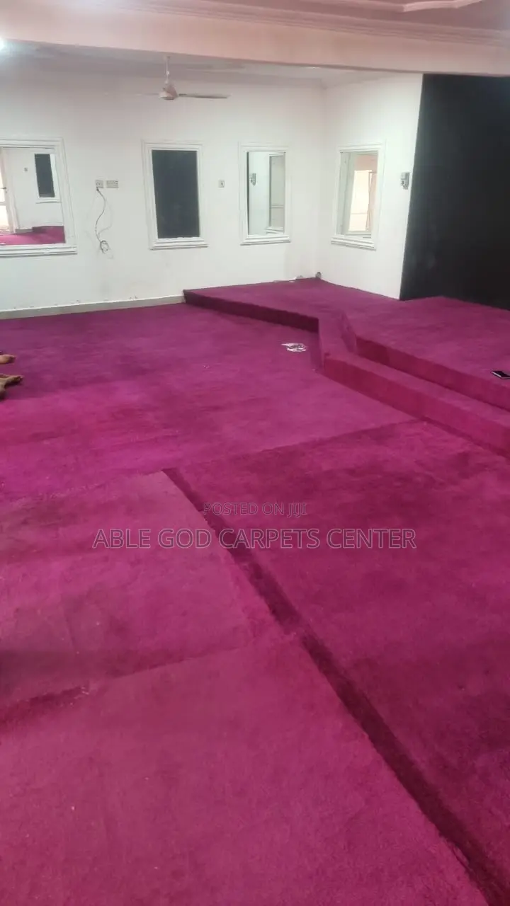 Quality Fluffy Woolen Carpets for Church Altar and Pulpits