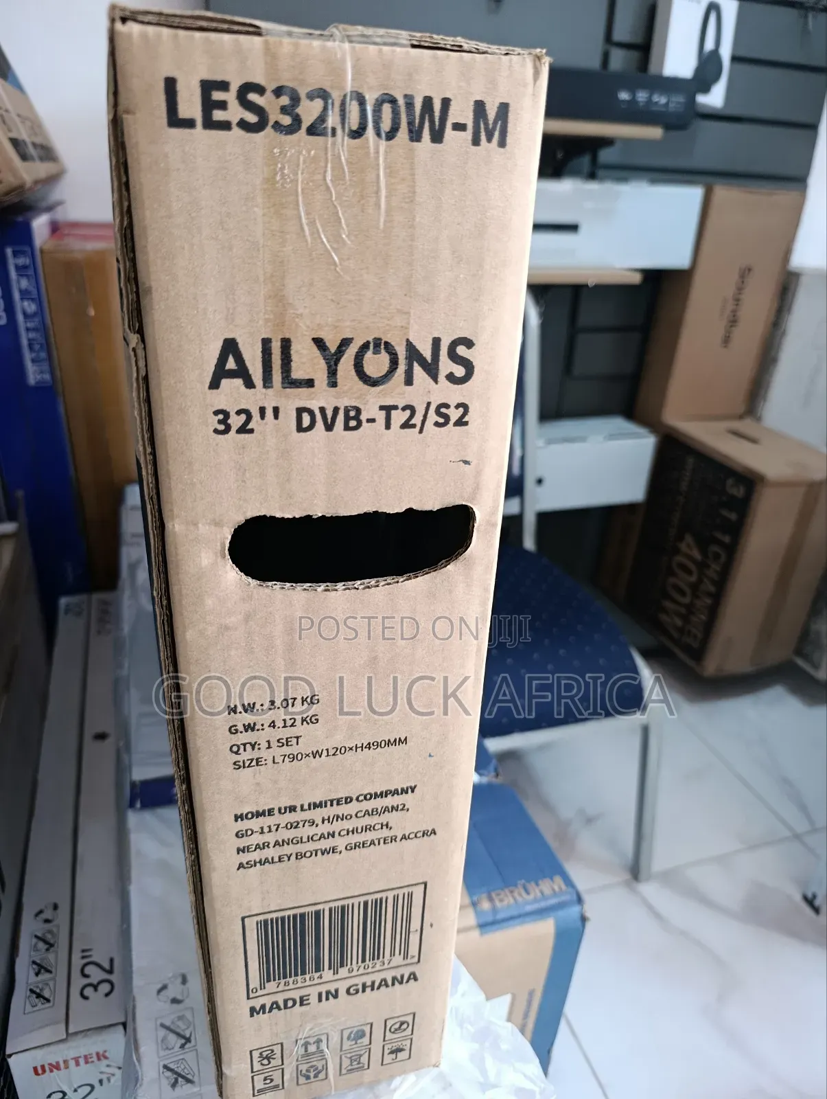 Ailyons 32′′ Digital Satellite Les3202w