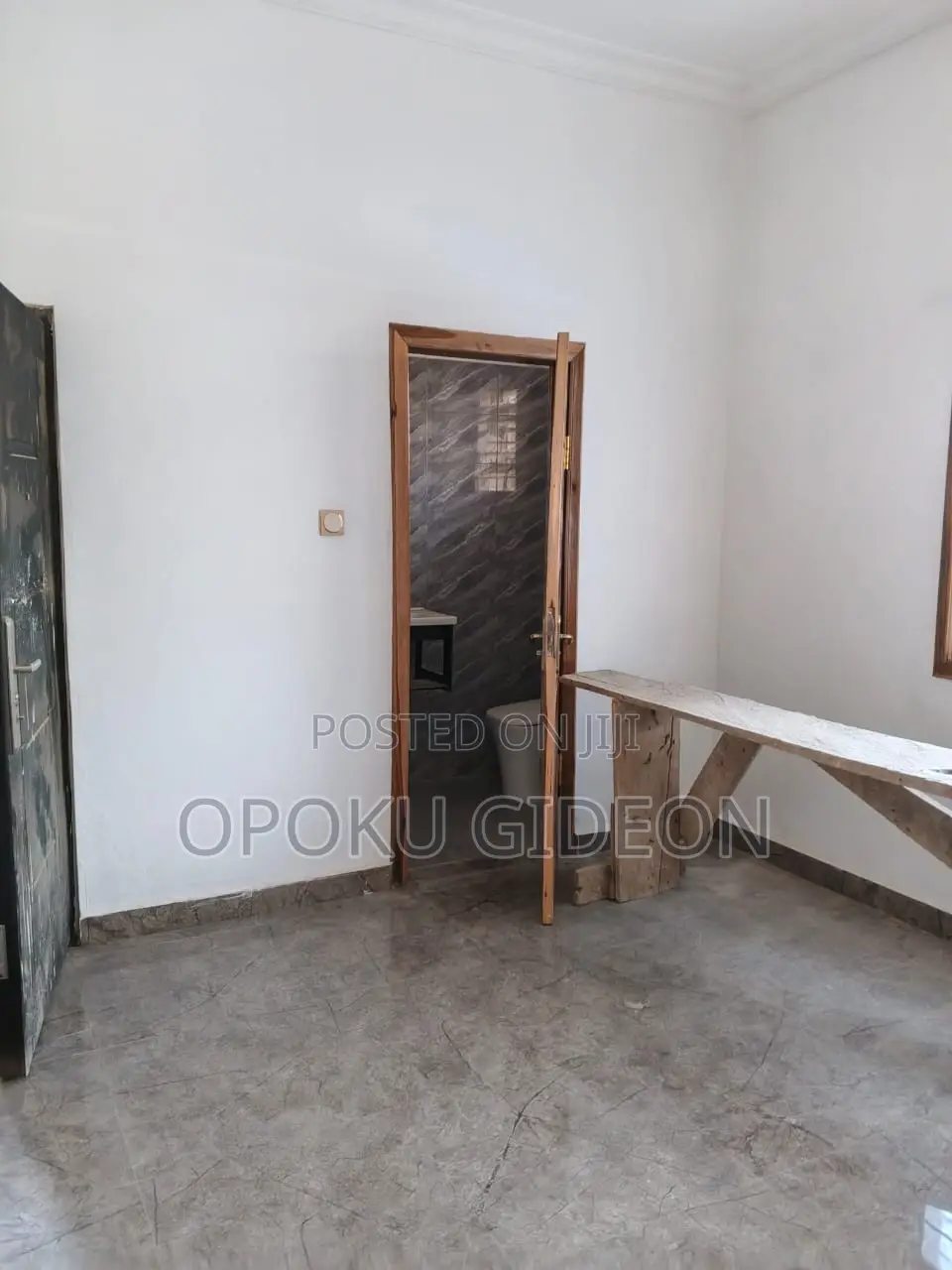 1bdrm Room & Parlour in Canada, Olebu for rent