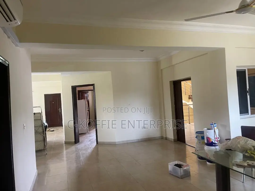 Furnished 4bdrm House in Tesano for rent