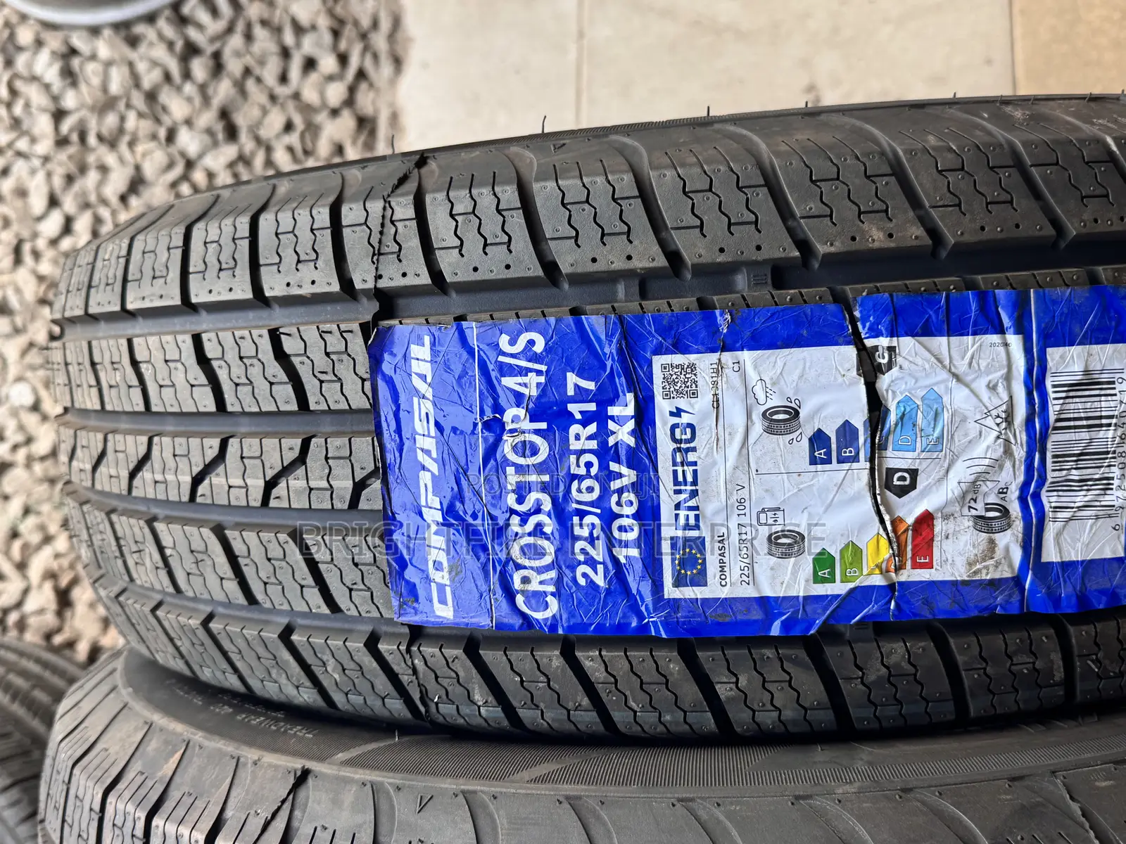 225/65r17 Compalsa
