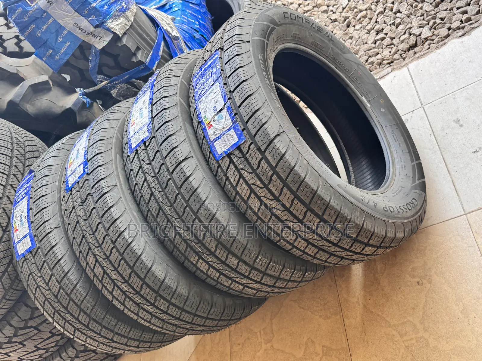 225/65r17 Compalsa