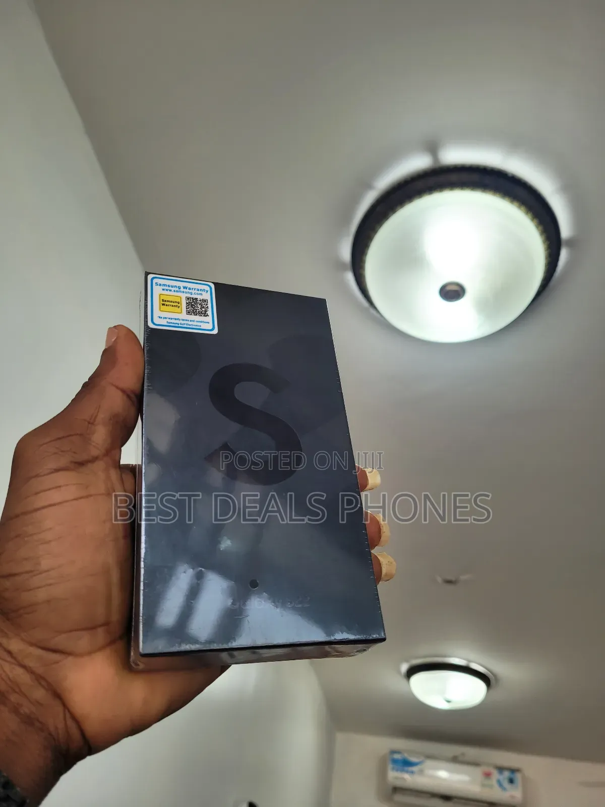 New Samsung Galaxy S22 5G 256 GB Black