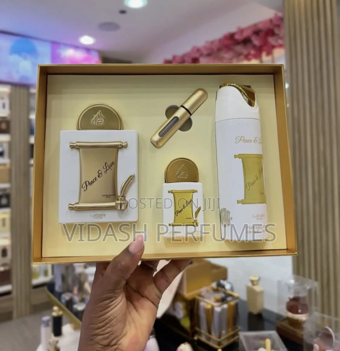 Lattafa Unisex Gift Set