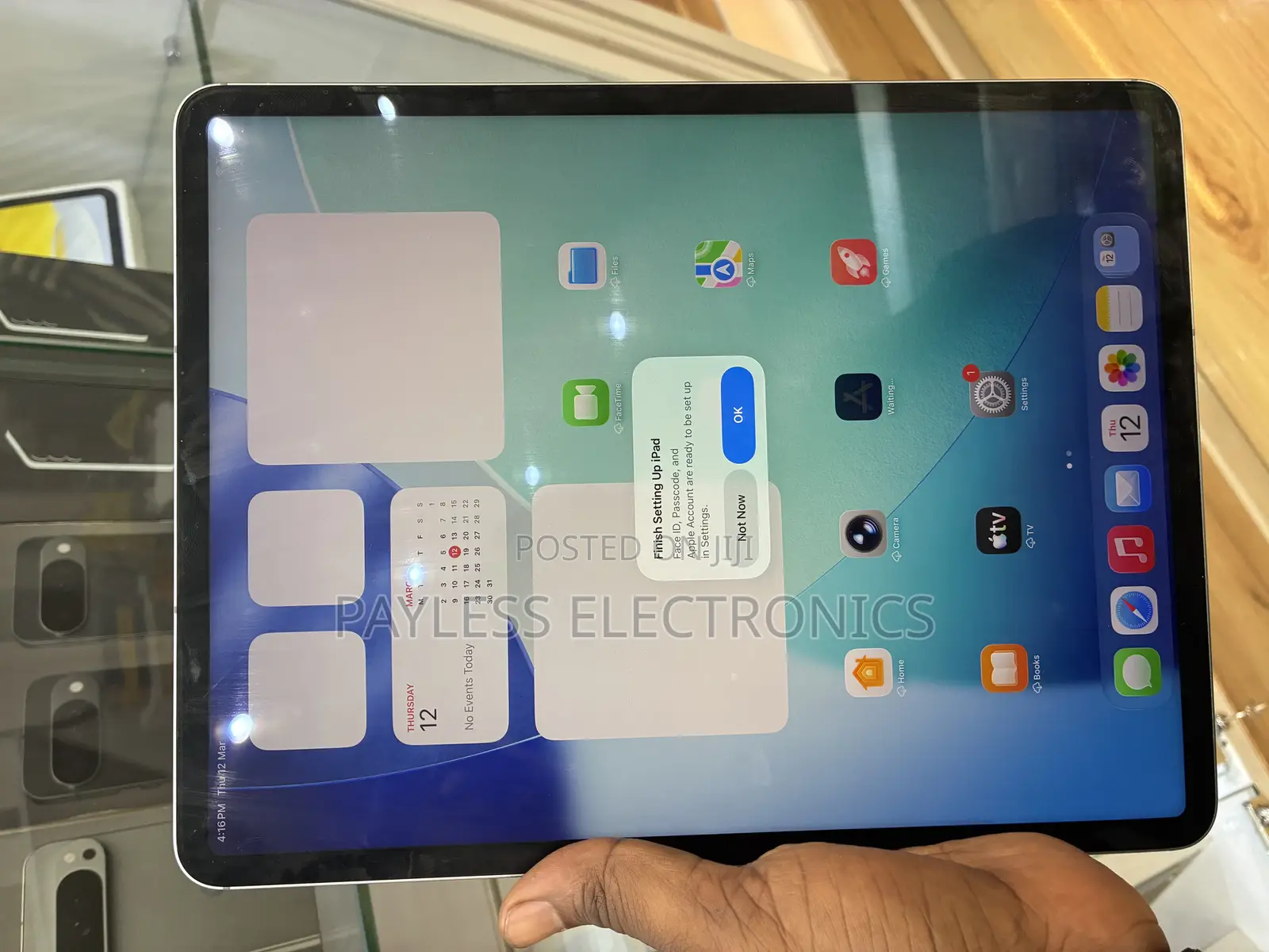 Apple iPad Pro 12.9 (2022) 256 GB Gray