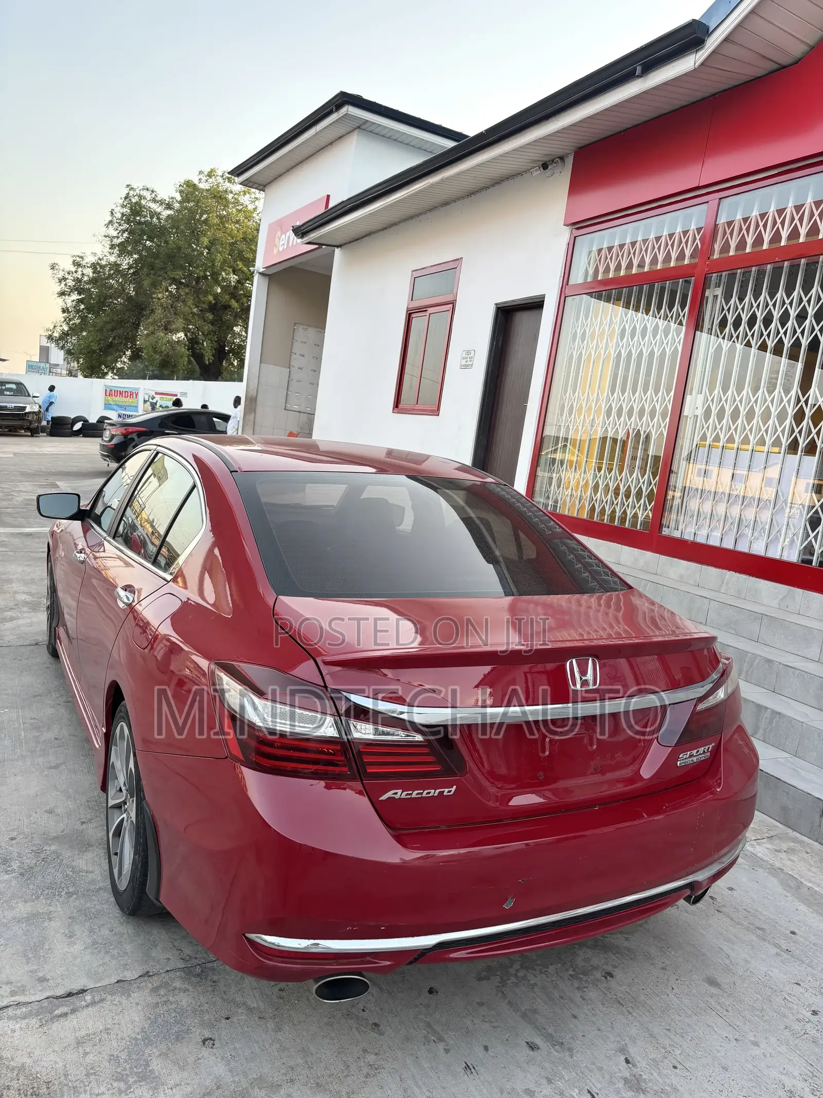 Honda Accord Sport SE 4dr Sedan FWD (2.4L 4cyl 2A) 2017 Red