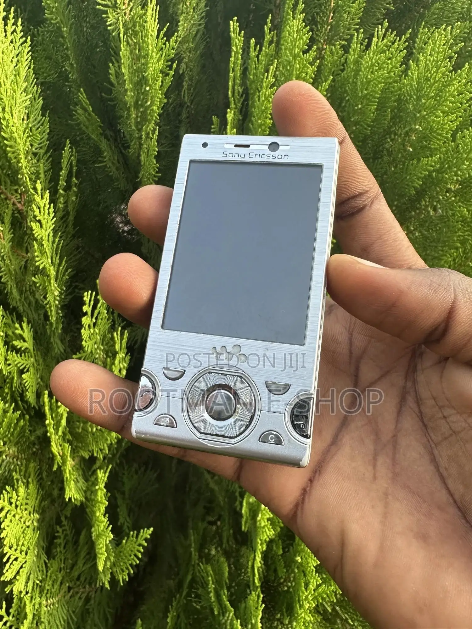 Sony Ericsson W995 Silver