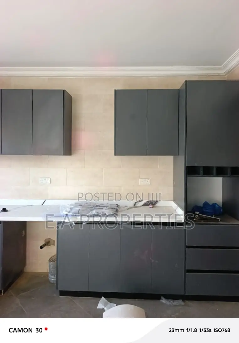 4bdrm Duplex in E A Properties, Housing Down for rent