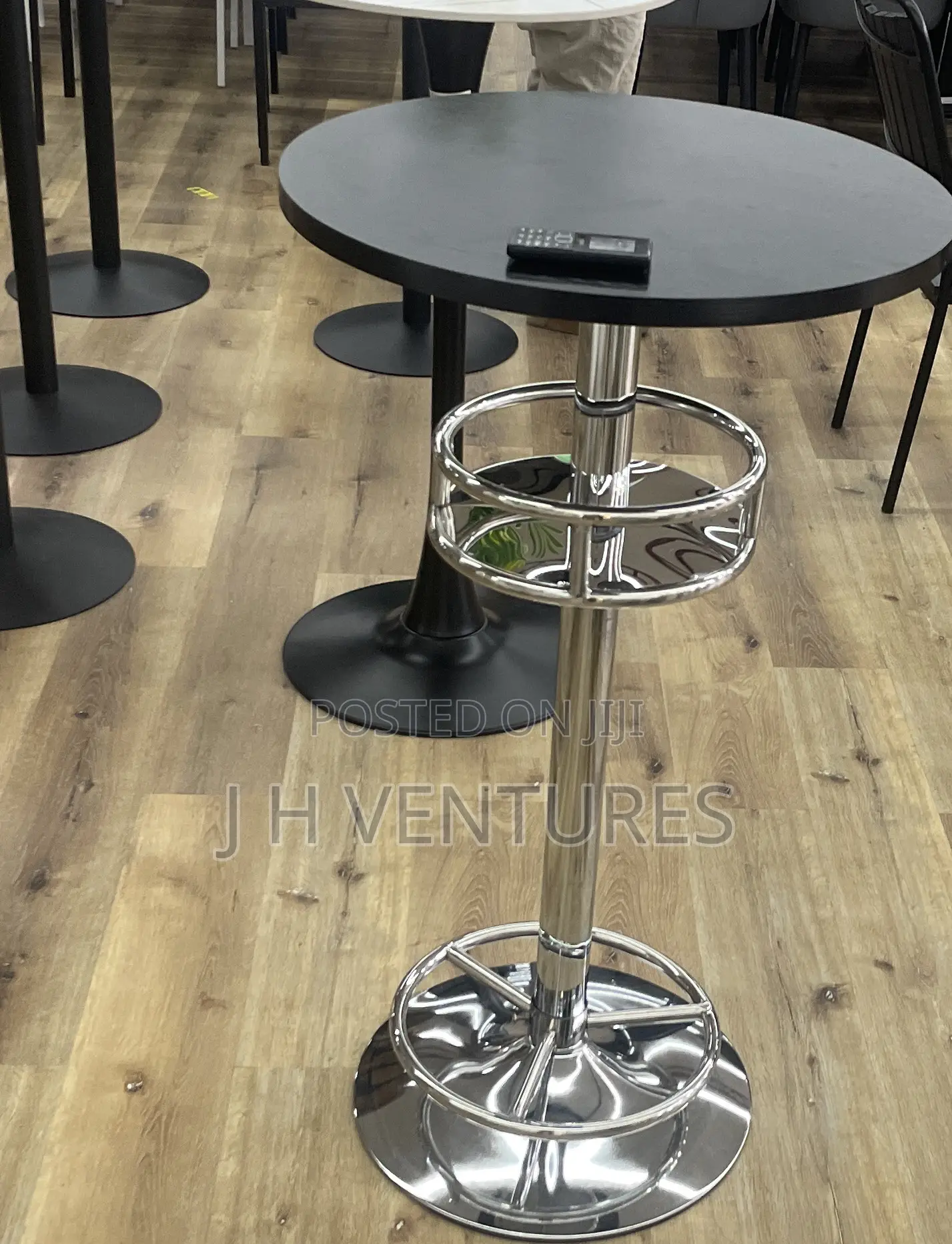 Bar Table P04