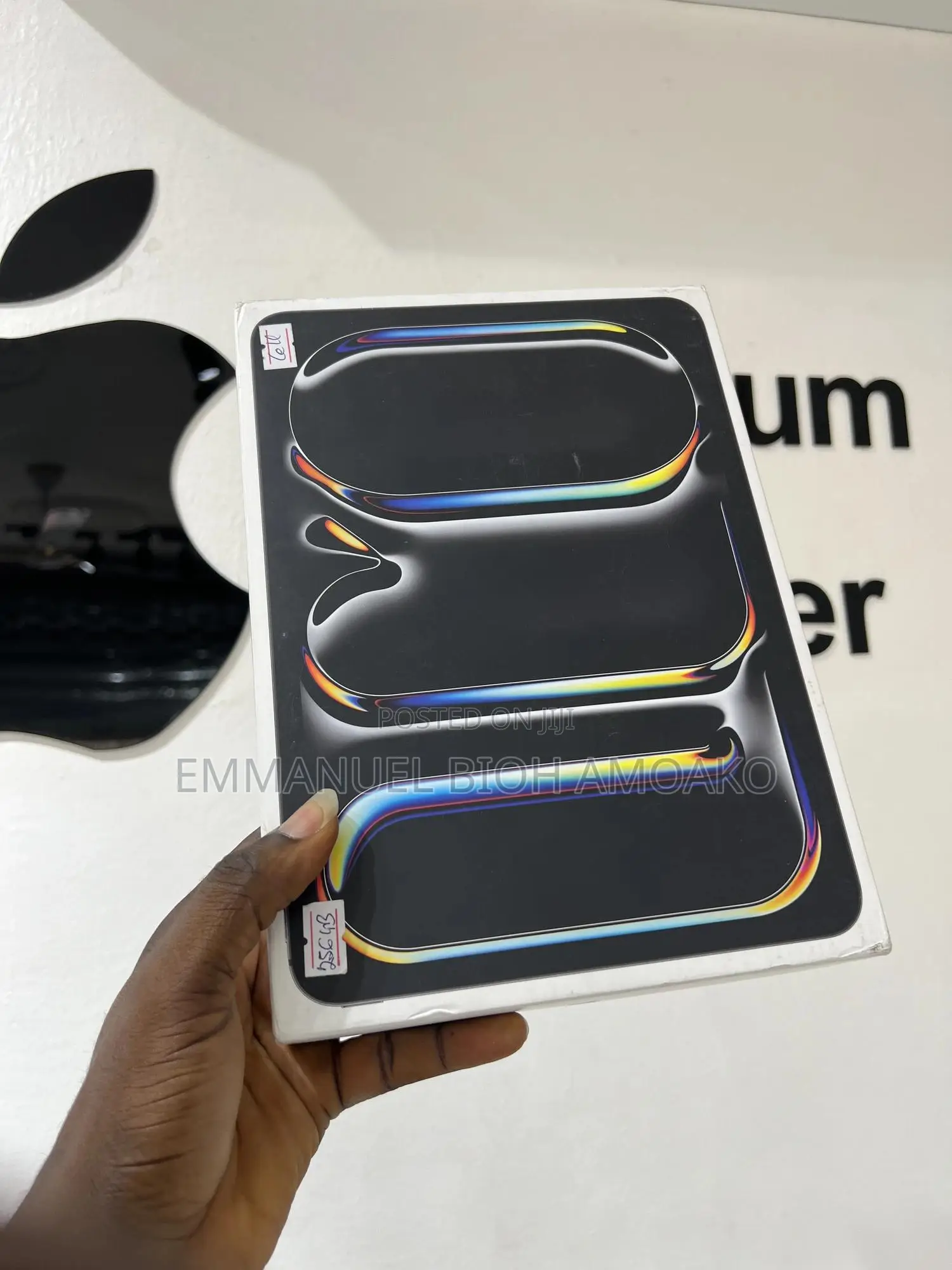 New Apple iPad Pro 11 (2025) 256 GB Black