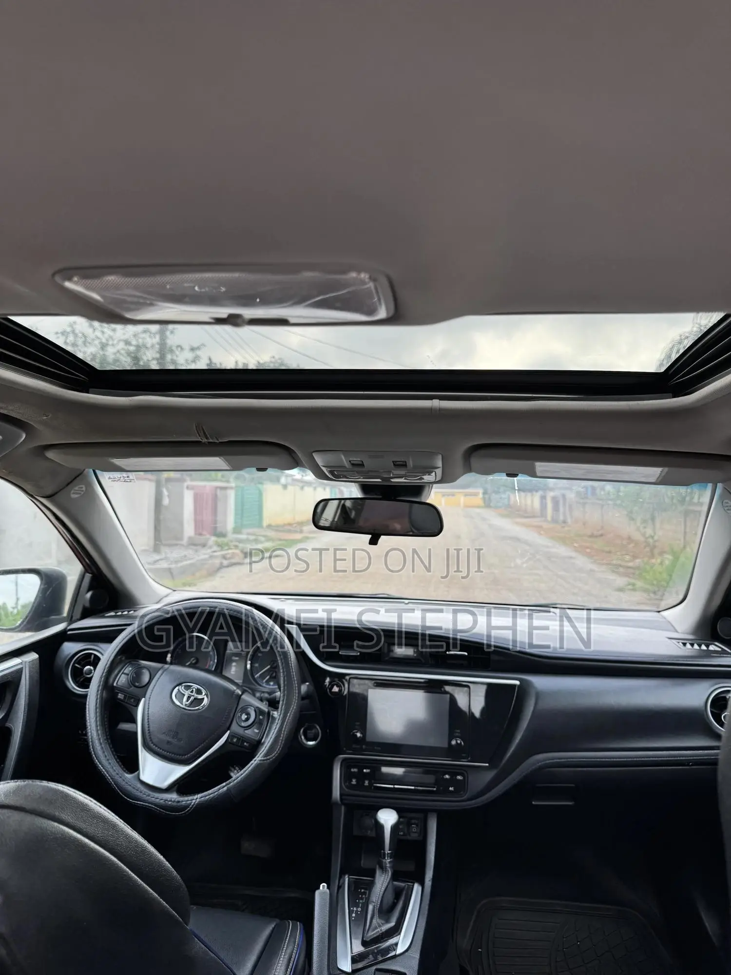 Toyota Corolla XSE (1.8L 4cyl 2A) 2019 Red