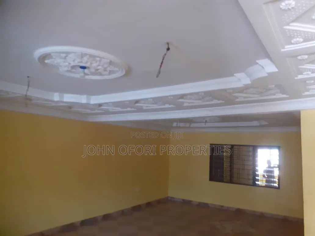3bdrm Apartment in Ayeduase Mango Road, Kumasi Metropolitan for rent