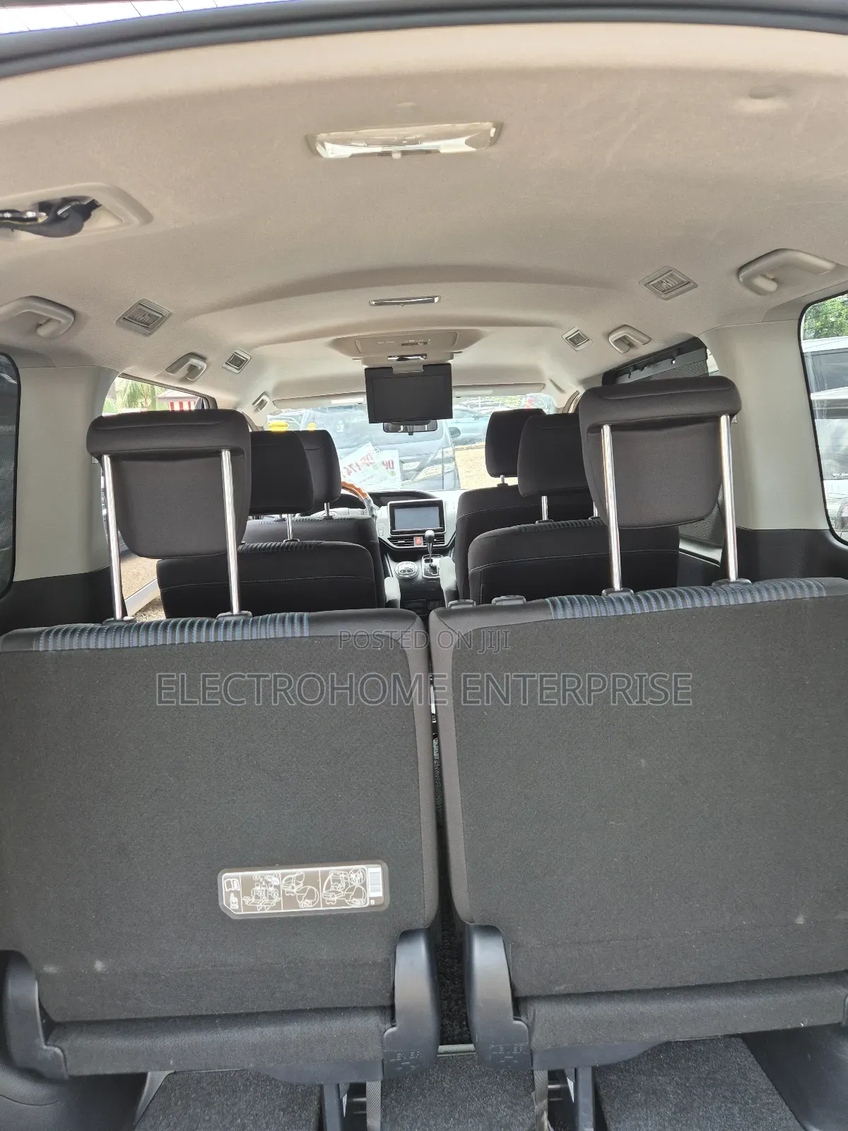 Toyota Voxy 2015 Black