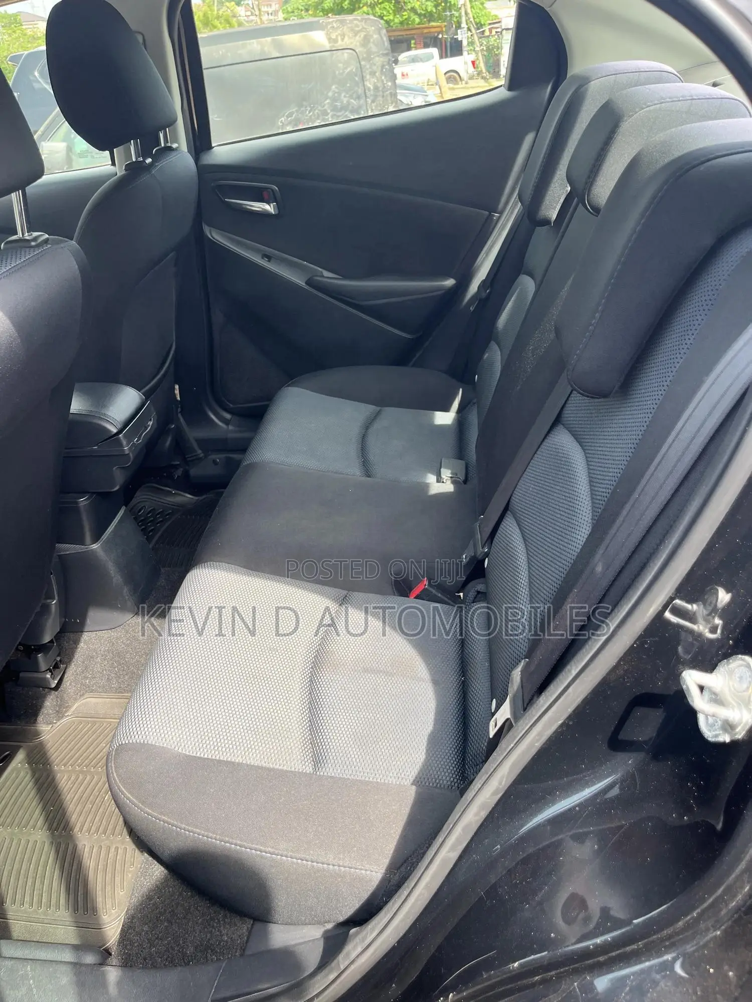 Scion iA Base 2016 Black