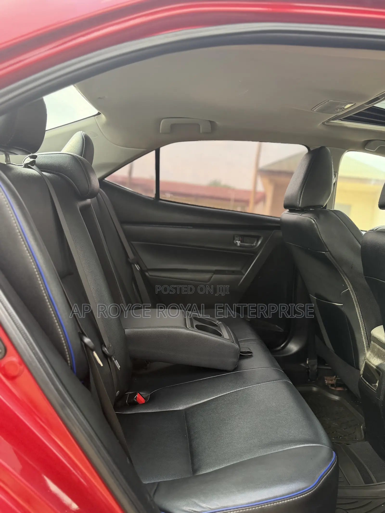 Toyota Corolla XSE (1.8L 4cyl 2A) 2019 Red