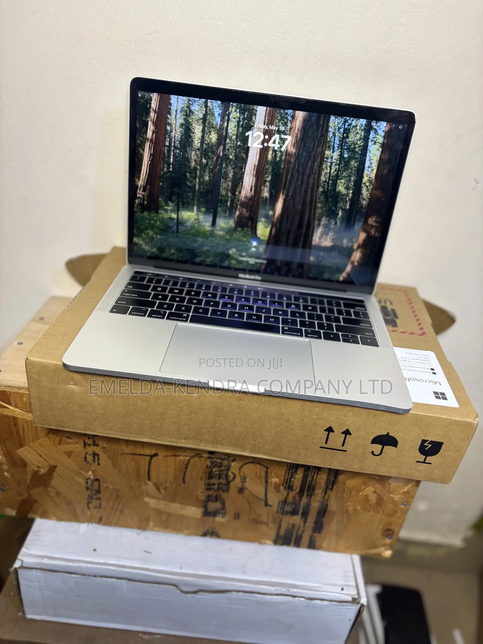 Laptop Apple MacBook Pro 2018 16GB Intel Core i5 SSD 512GB