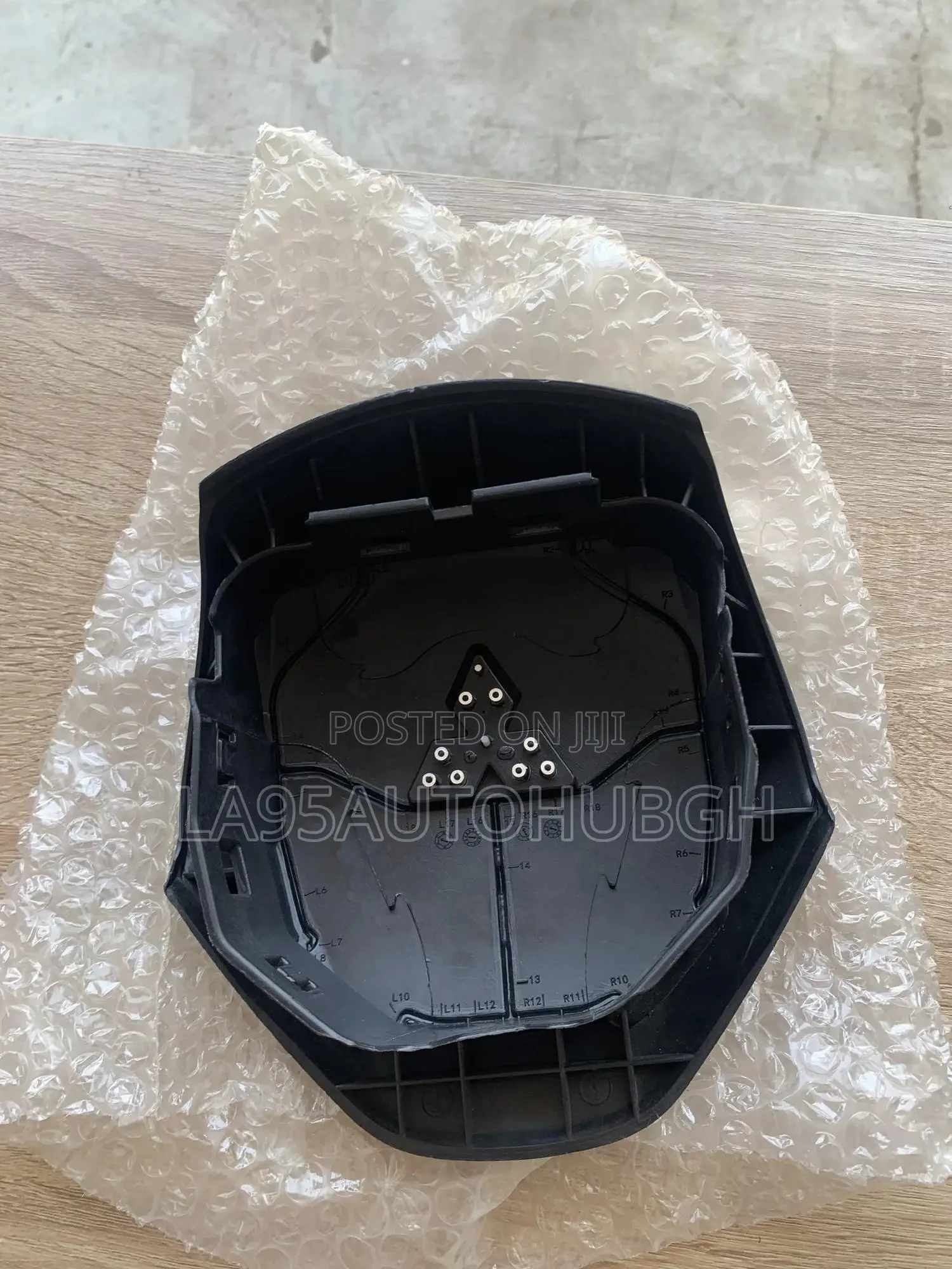 Mitsubishi Outlander, Mirage Steering Wheel Airbag Cover