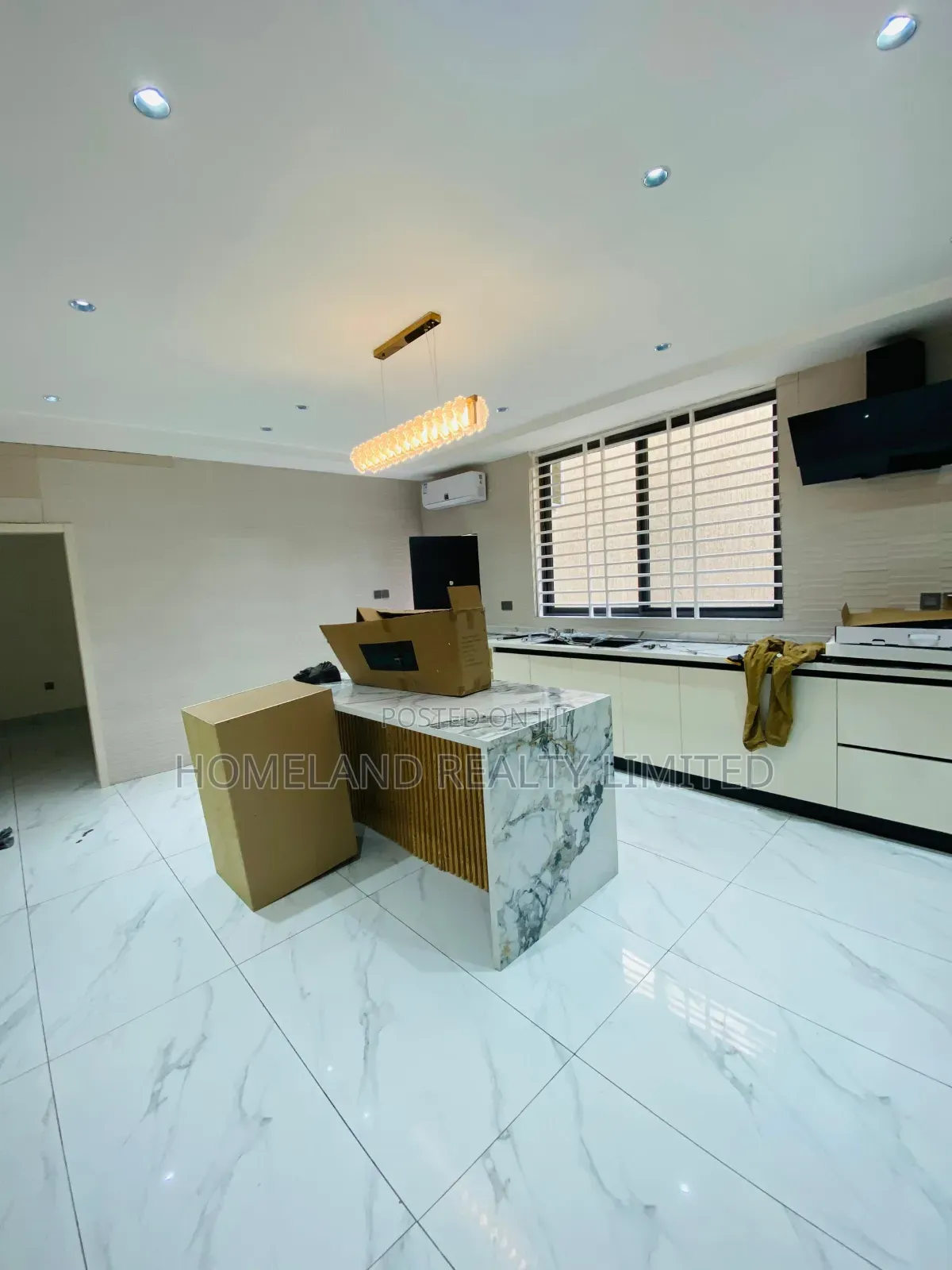 5bdrm Duplex in Ogbojo, Accra Metropolitan for sale