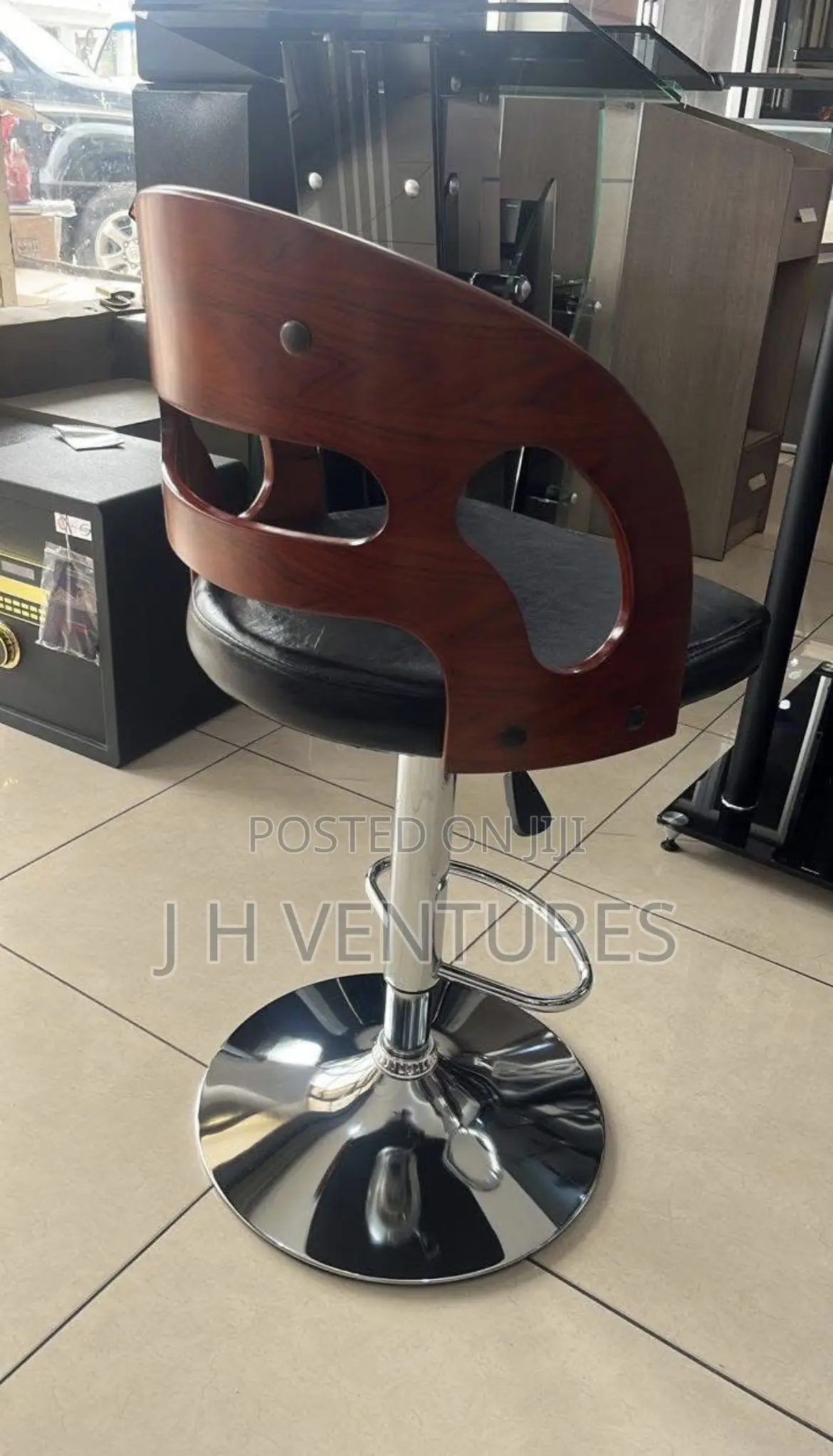 Bar Chair S55
