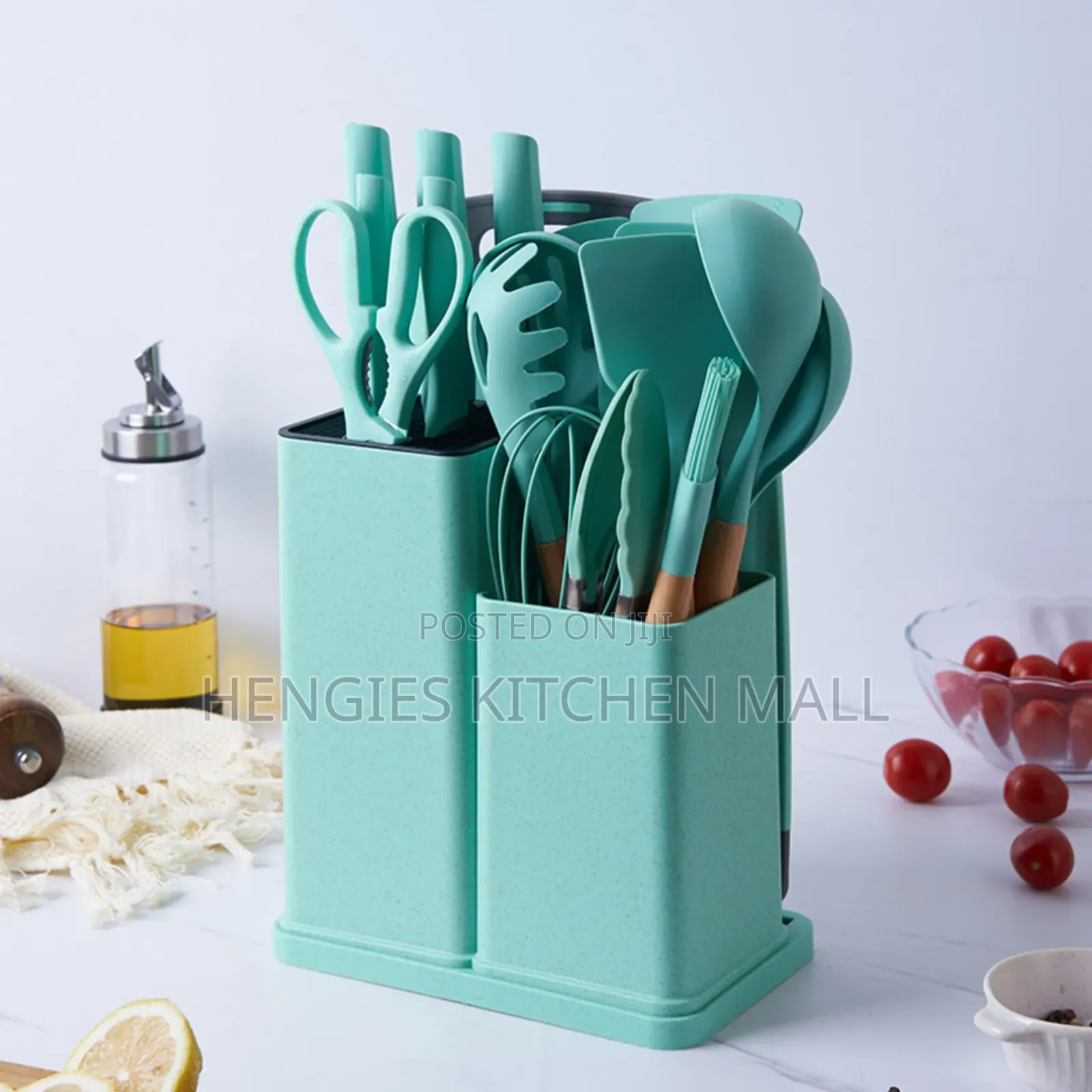 19-Piece Silicone Ladles + Knives and Chopping Board