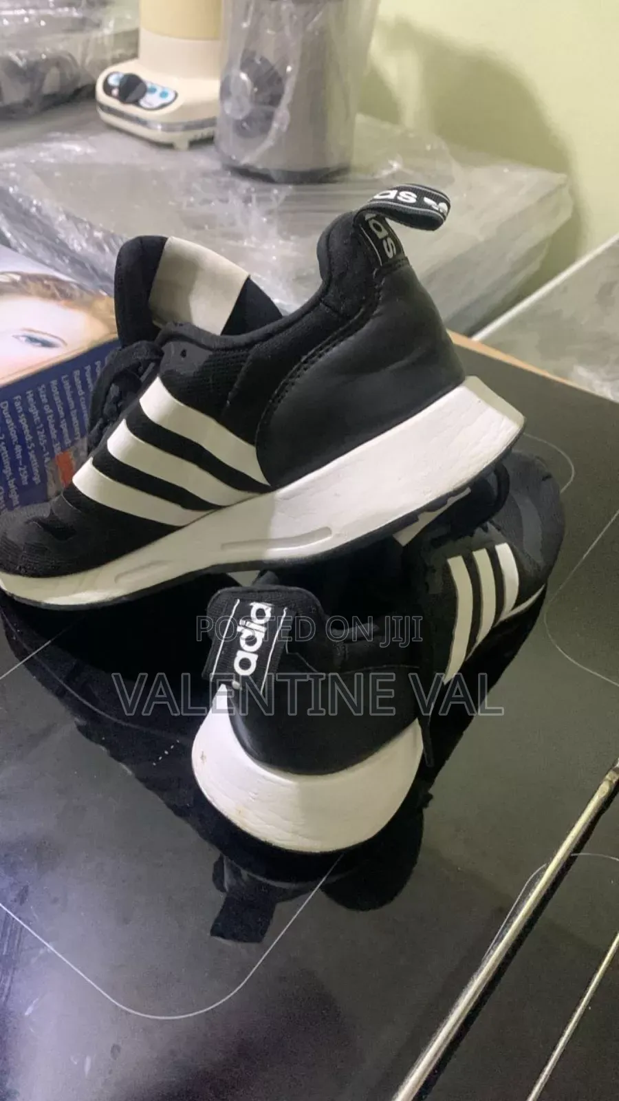 Adidas Size 41 1\2 For Your Daily Exercise And Outing