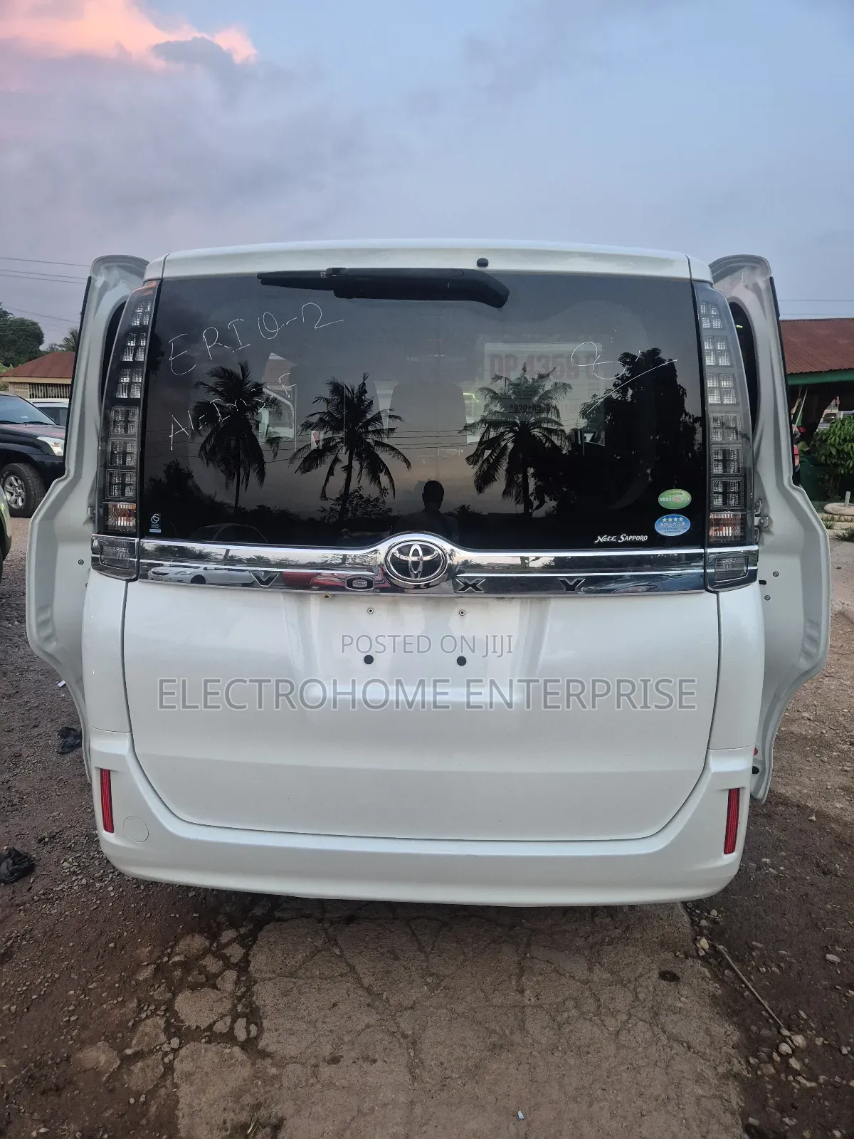 Toyota Voxy 2015 White