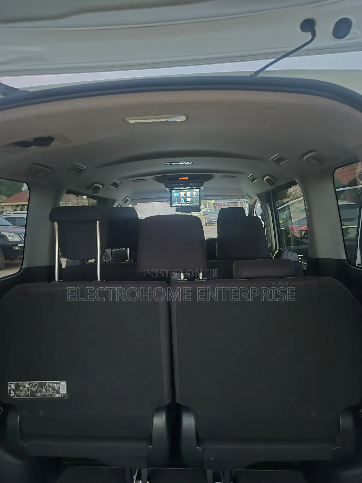 Toyota Voxy 2015 White