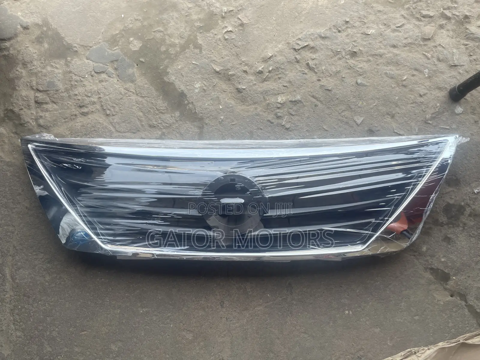 Almera Versa Sunny 2012 2013 2014 Top Shells Grille