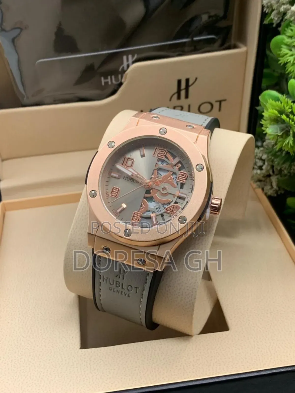 Hublot Leather Watch – Men’S Unisex Luxury Watch in Ghana