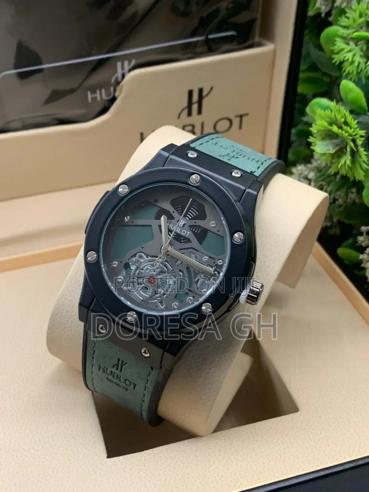 Hublot Leather Watch – Men’S Unisex Luxury Watch in Ghana