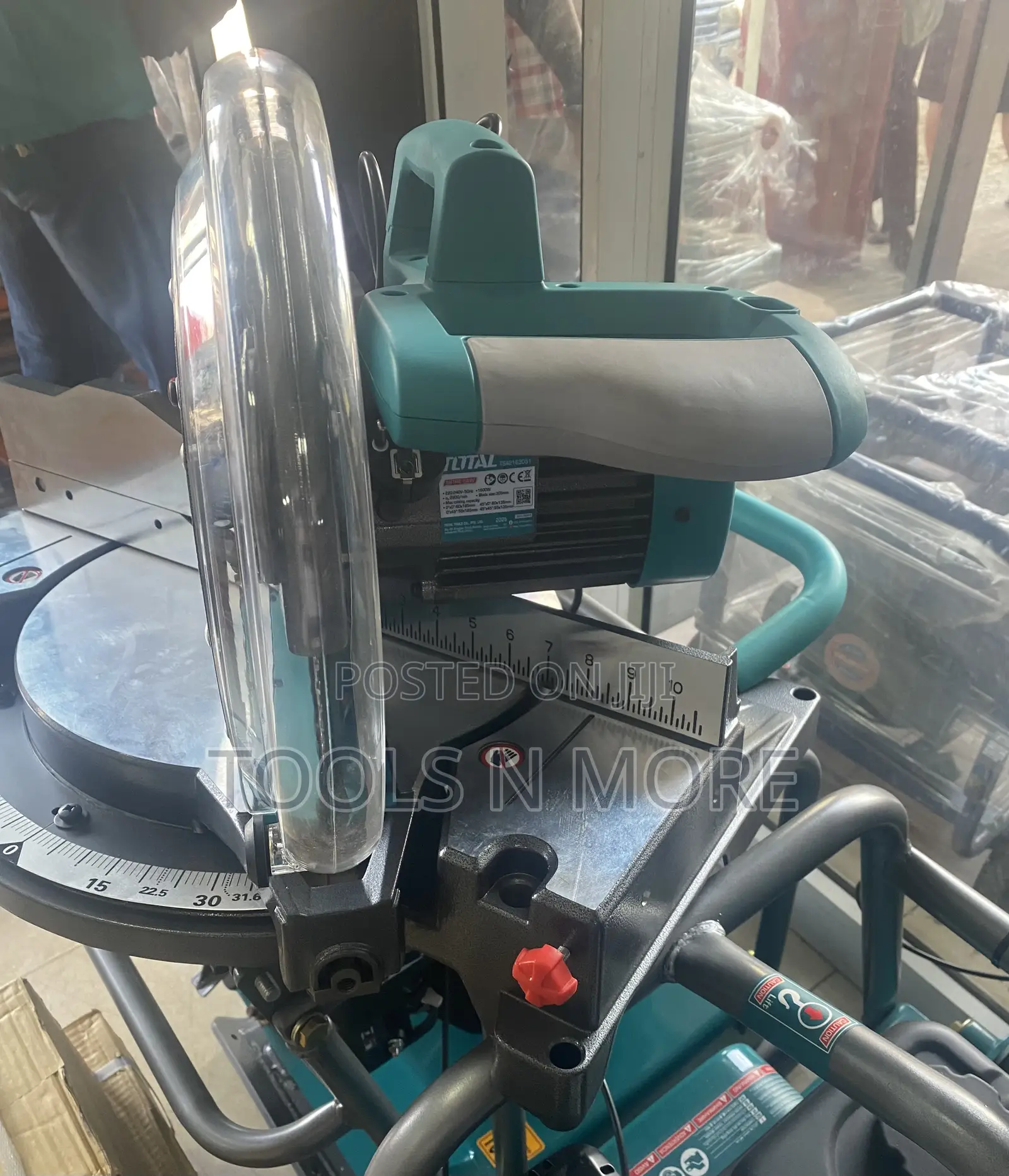 Total Mitre Saw 1600w 12”(305mm)